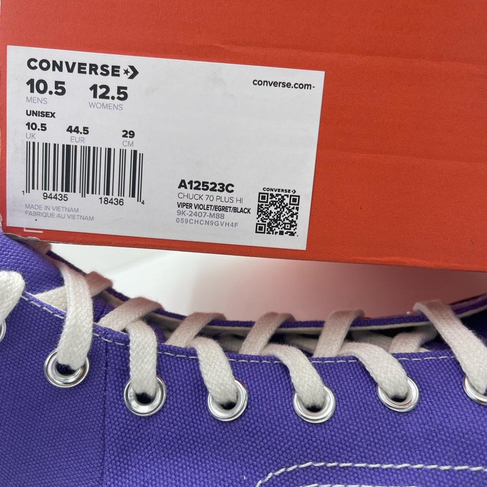 Converse Mn A12523C
CHUCK 70 PLUS HI
VIPER VIOLET/EGRET Purple High-Top Sneakers - Picture 14 of 16